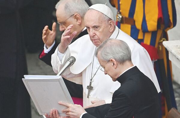 Papa Francisco critica la guerra en Ucrania y en el mundo, porque “destruye a todos” - Mundo - ABC Color