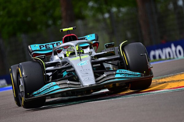 Russell, el más rápido en segundos libres en el GP Imola