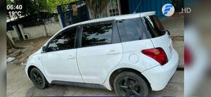 Roban un vehículo en Sajonia y lo encuentran abandonado a metros del lugar del robo | Noticias Paraguay