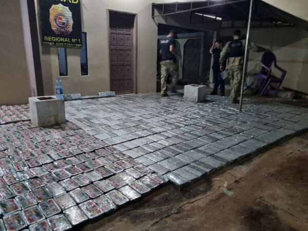 Senad incautó más de 1.000 kilos de cocaína en el barrio Mariscal Estigarribia