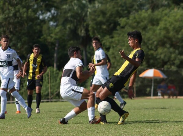 Sub 18: Cuatro victorias y un empate - APF