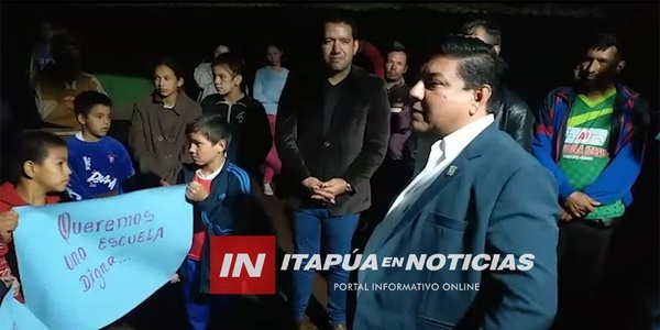 ANOCHE GOBERNADOR LLEGÓ AL ASENTAMIENTO SAN SEBASTIÁN