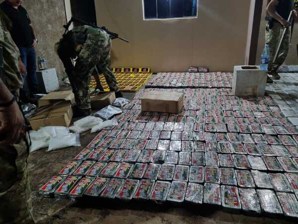 Incautan más de 1.100 kilos de cocaína durante allanamiento en Pedro Juan - ADN Digital