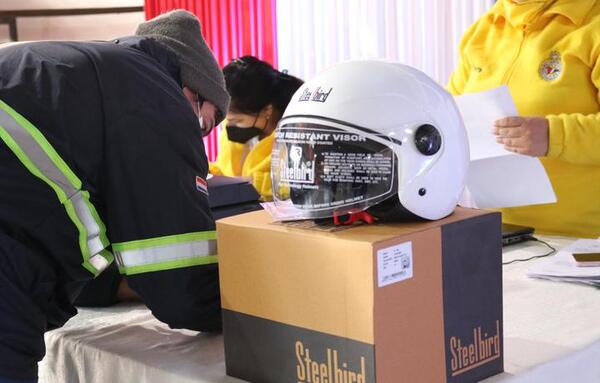 Llaman a motociclistas de Concepción para recibir gratis cascos certificados