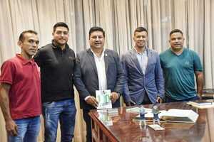  PIDEN AL GOBERNADOR CONSTRUIR NUEVO PABELLÓN EN FAZENDA