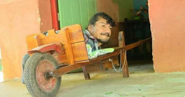 La Nación / La conmovedora historia de Pablo Acuña, un hombre sin extremidades, traspasó fronteras