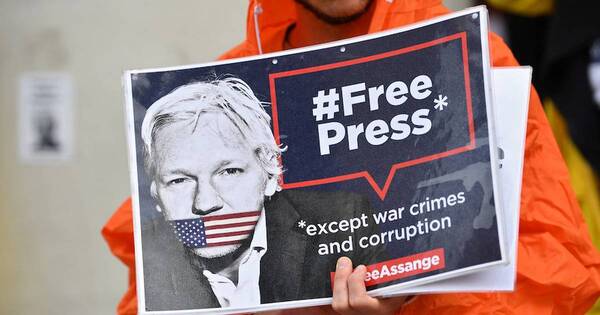 La Nación / Esposa de Assange pide bloquear la extradición