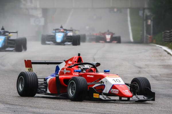 Duerksen cierra un fin de semana positivo en Monza