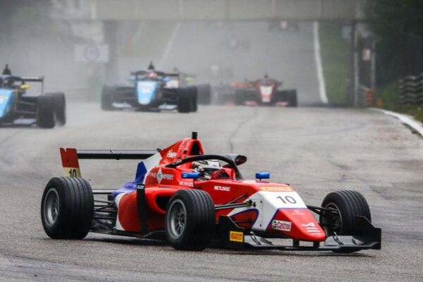 Duerksen cierra un fin de semana positivo en Monza