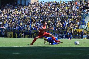 División Intermedia: frenada de Luqueño y victoria de Colegiales - Fútbol de Ascenso de Paraguay - ABC Color