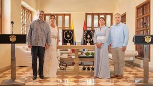 Mario Abdo recibe la máxima distinción del Gobierno de Colombia