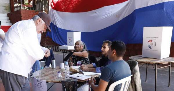 La Nación / Ñemongeta se sumará a ideas políticas para una nueva democracia, según Lugo