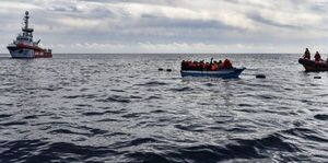 Naufragio de 4 embarcaciones con migrantes dejó 17 muertos frente a las costas de Túnez
