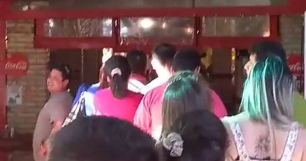 La Nación / Ña Ñeca explotó de gente tras escrache