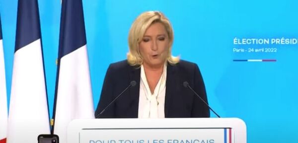 Marine Le Pen reconoce la derrota a Macron
