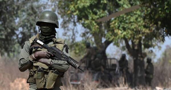 La Nación / Malí: seis soldados muertos y 20 heridos en tres ataques “terroristas”