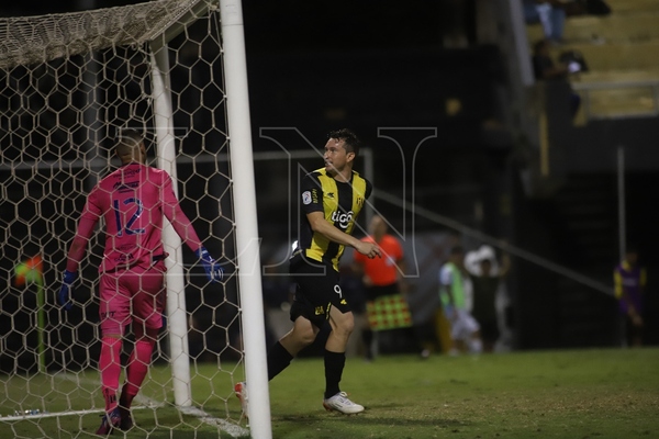 Diario HOY | Fer Fer salvó a Guaraní de una nueva derrota