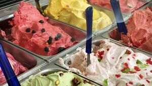 Hay que pasar el invierno: Heladerías ofrecen alternativas para los días fríos (crece consumo fuera del verano)