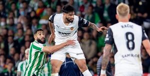 Versus / La imagen desgarradora de Omar Alderete tras perder la final de la Copa del Rey - PARAGUAYPE.COM