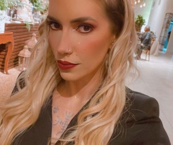 Carmiña Masi luego de agarrar el ramo de flores frente a su ex: “Siempre fui una reina” (VIDEO)