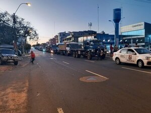 Diario HOY | Camioneros presionan sobre Eusebio Ayala: Policía negocia para que liberen avenida
