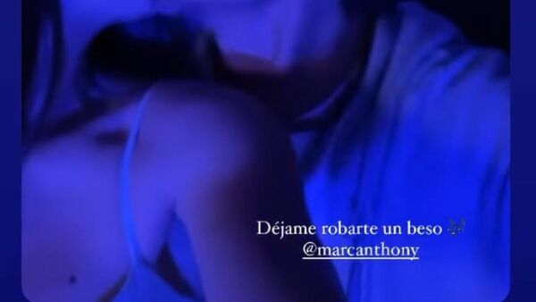 Nadia a Marc Anthony: "Déjame robarte un beso"