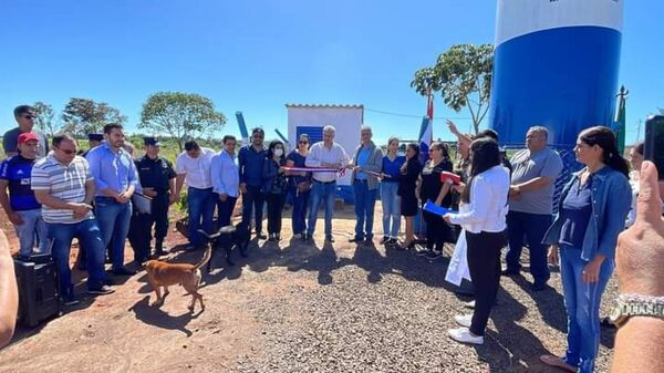 Inauguraron pozo artesiano en la fracción Arroyo Suizo - Radio Imperio