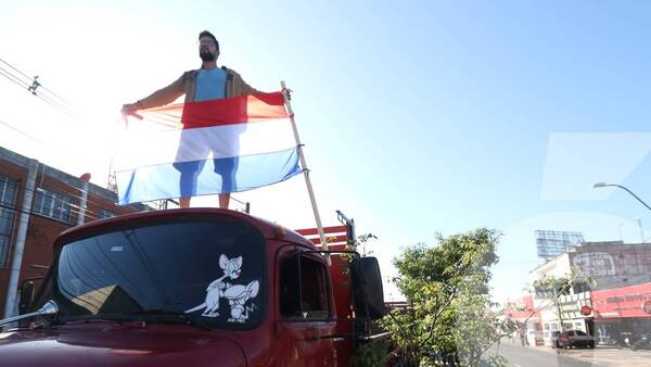 Crónica / Camioneros llegaron a Asunción para "presionar"