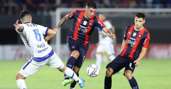 Zapag analiza triunfo ante Ameliano y advierte: 'Peñarol ya es un equipo más fuerte'