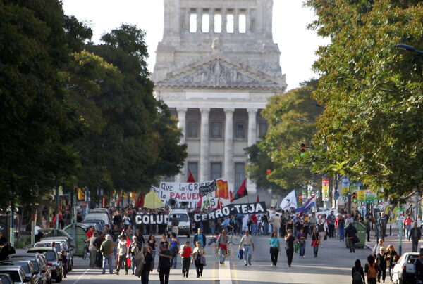 Una central sindical uruguaya marchará el 1 de mayo por "salario y contra el hambre" - MarketData