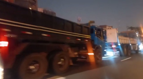Camioneros de Tobatî afirman que habían llegado a acuerdo con Policía para llegar hasta Asunción