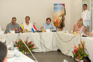 Empresarios quedaron encantados con ventajas competitivas y Gobierno confía en que harán más inversiones - .::Agencia IP::.