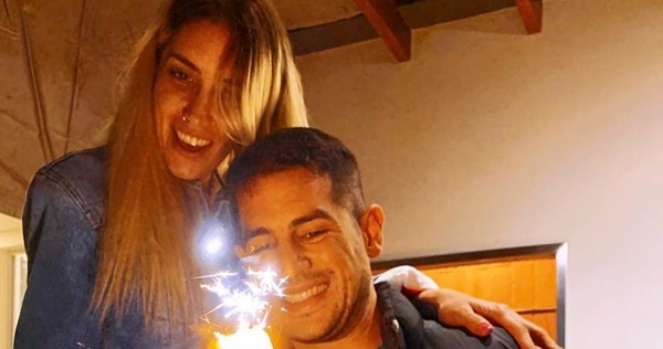 Carmiña felicitó a su novio y le pidió ser “siempre calientes”
