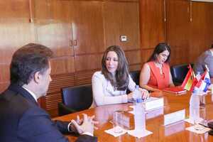 Diario HOY | La secretaria de Comercio de España visita Paraguay para estrechar lazos