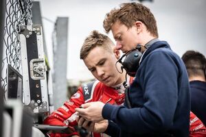 Duerksen y el balance del estreno en la F3 Regional Europea - ABC Motor 360 - ABC Color