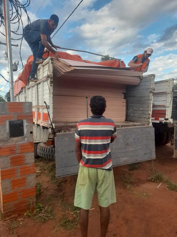 Asisten a familias afectadas por la tormenta en el norte del país