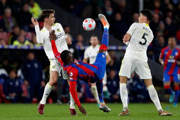 El Leeds sigue sin alejarse de la zona de peligro - Fútbol Internacional - ABC Color