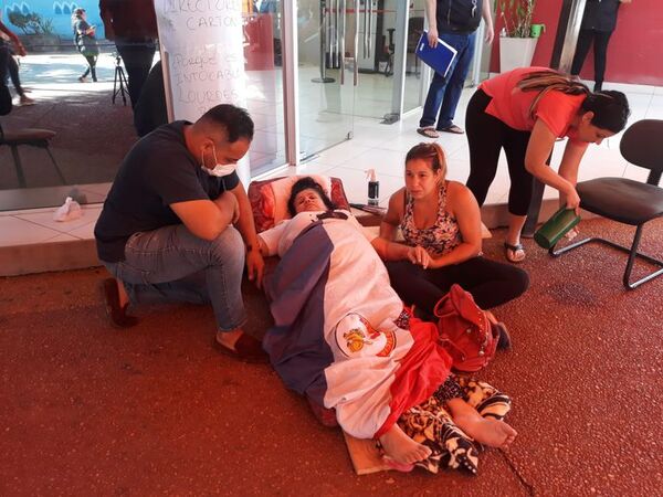 San Lorenzo: funcionaria municipal se crucificó a causa de maltrato psicológico - Nacionales - ABC Color