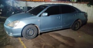 Vehículo robado en Asunción fue encontrado abandonado y rapiñado en Ñemby - Nacionales - ABC Color