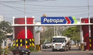 Senado aprueba proyecto que facilita a Petropar compra de combustibles sin intermediarios