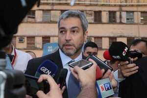 Presidente Abdo Benítez saluda a periodistas en su día - .::Agencia IP::.