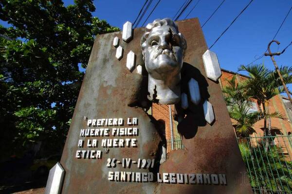 A 31 años del crimen de Santiago Leguizamón, lo recuerdan frente a monolito | DIARIO PRIMERA PLANA