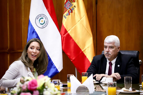 La secretaria de Comercio de España concluye su visita a Paraguay y viaja a Chile - MarketData