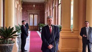Gobierno ofrece otro predio para Universidad en vez de Parque Guasu