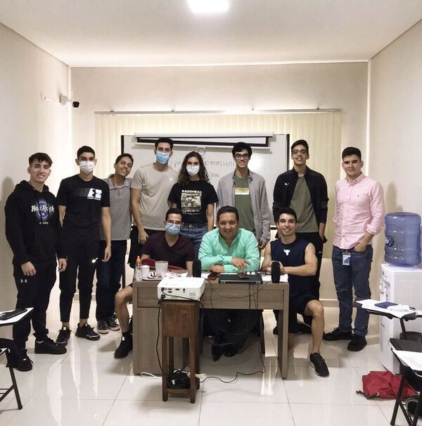 Comité Paraguay Kansas ofrece 150 carreras para estudiar en Estados Unidos - Nacionales - ABC Color
