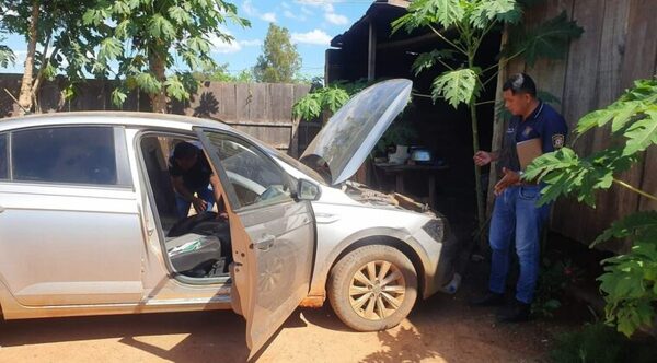 Hallan vehículo abandonado en zona donde fueron abatidos los tres policías - Noticiero Paraguay