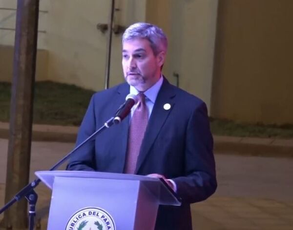 Mario Abdo pidió disculpas a funcionarios de Aduanas por soportar “estigmas” tanto tiempo - Nacionales - ABC Color