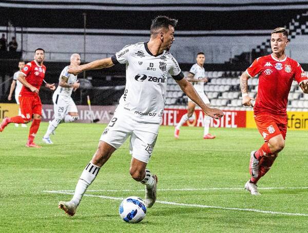 Crónica / Copa Sudamericana: El “Rojo” de Mallorquín cayó ante Ceará