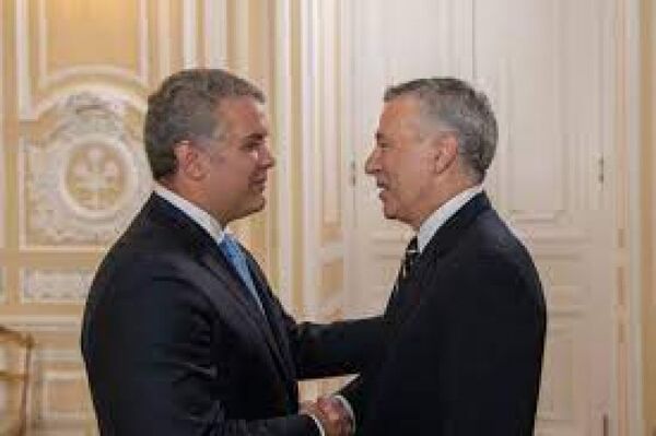 EE.UU. donará 12 helicópteros a Colombia para luchar contra el narcotráfico