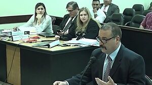 El Colegio de Abogados  tilda de atentado político a crisis en el CM